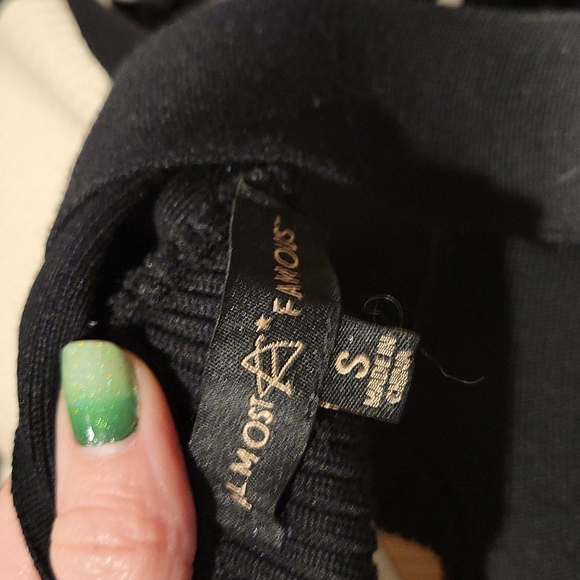 Sweater - Picture 4 of 5